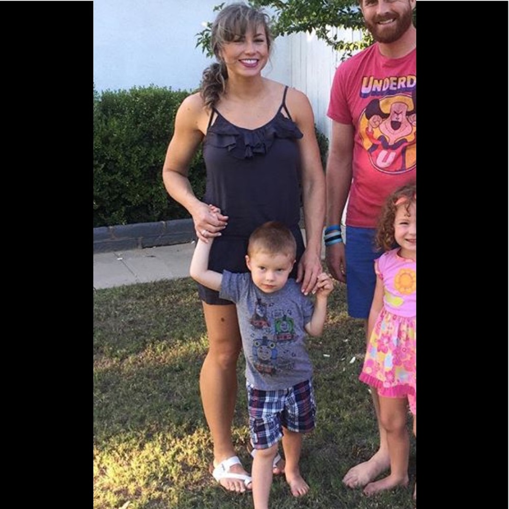 HANG TEN Ruffled romper - Picture 7 of 7
